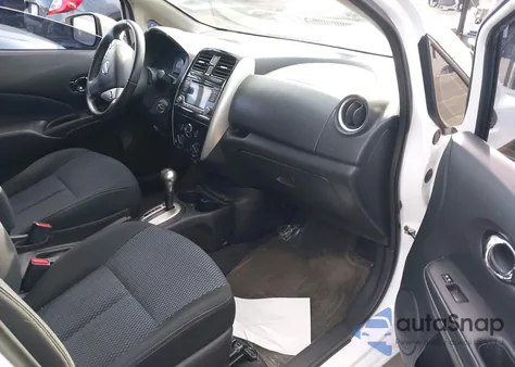 2016 Nissan Versa Note S (Sr)/S Plus/Sl/Sr/Sv z USA, uszkodzony, nr VIN 3N1CE2CP2GL393034